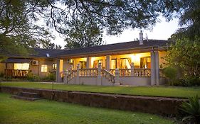 Bush Lovers Lodge